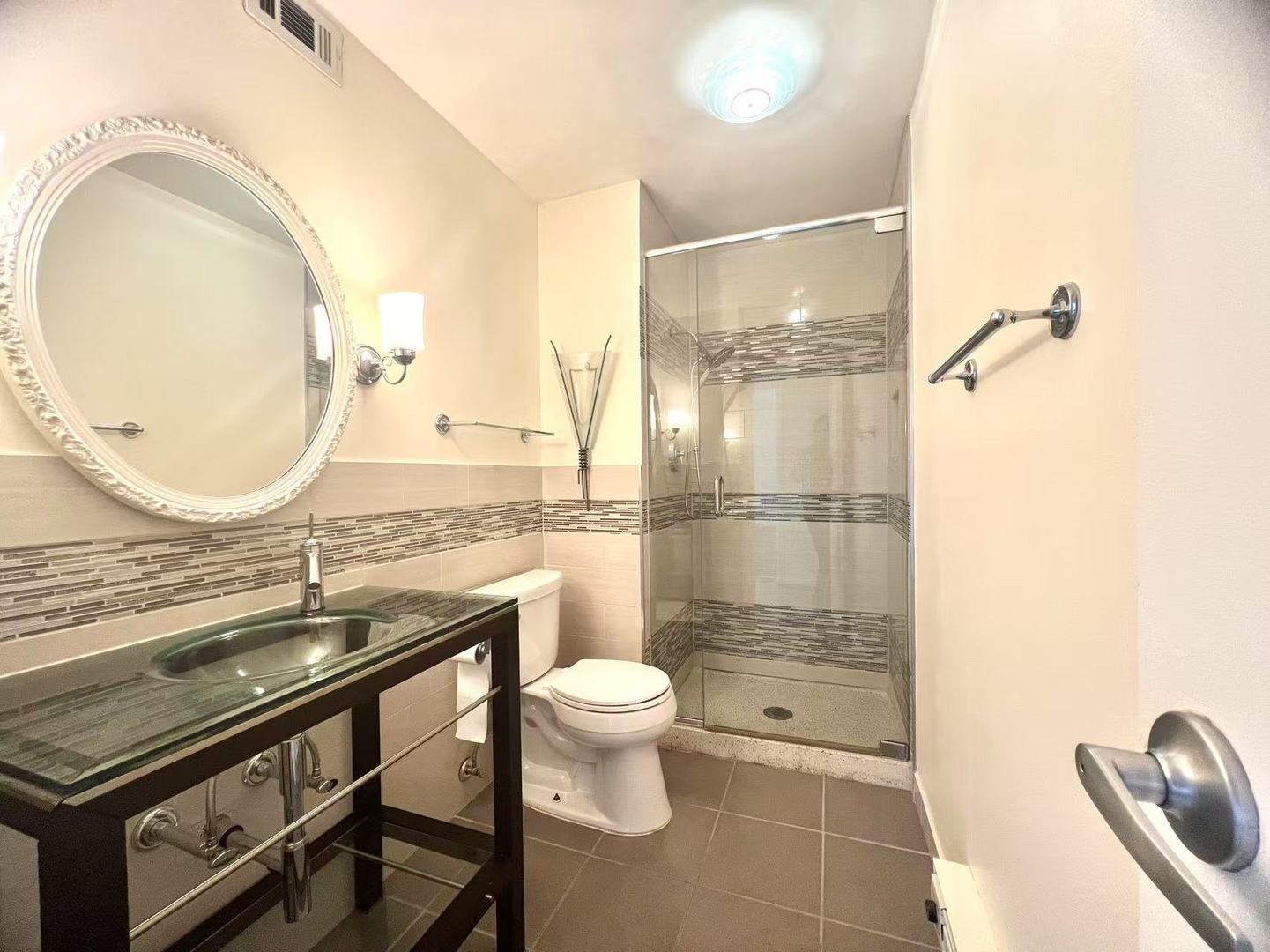 6033 N SHERIDAN Road #27C, Chicago, IL 60660