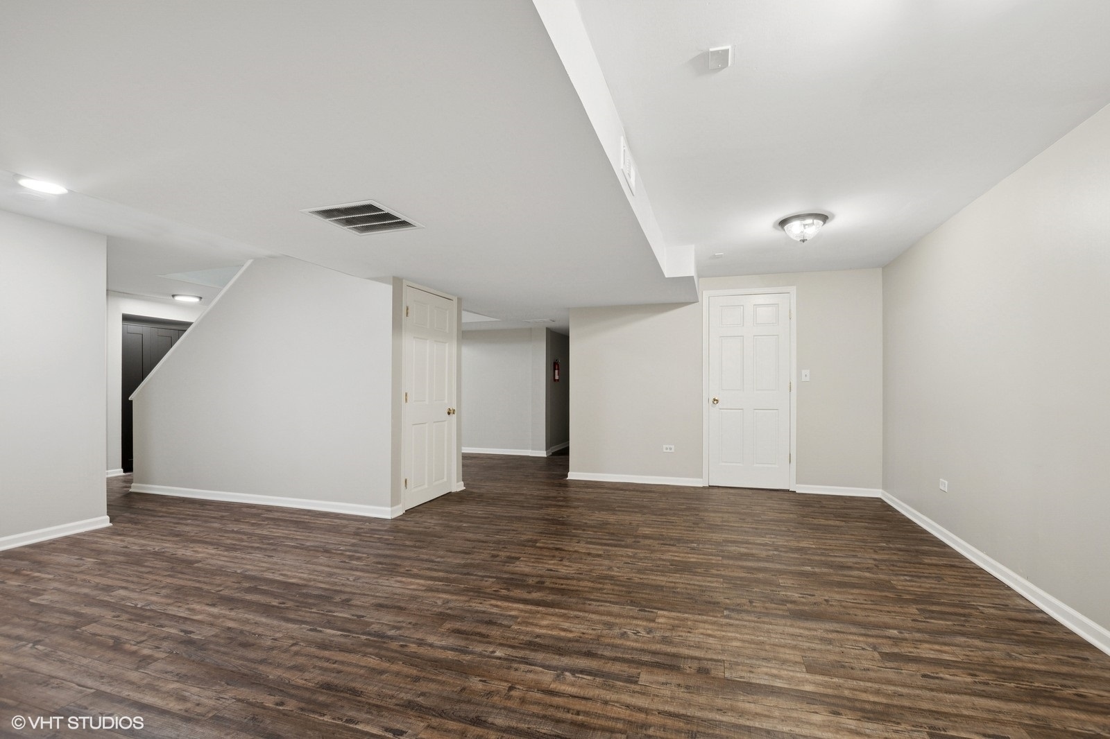 1007 Deshannon Court, Batavia, IL 60510