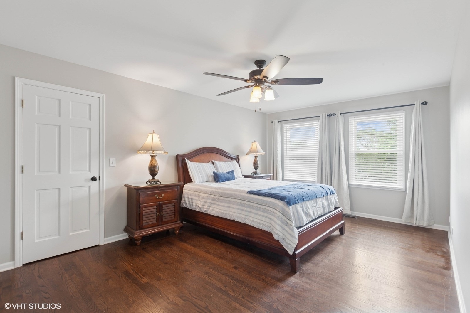 1007 Deshannon Court, Batavia, IL 60510