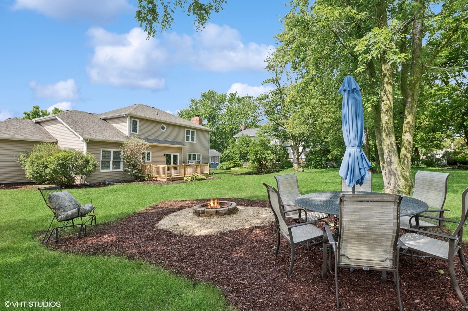 1007 Deshannon Court, Batavia, IL 60510