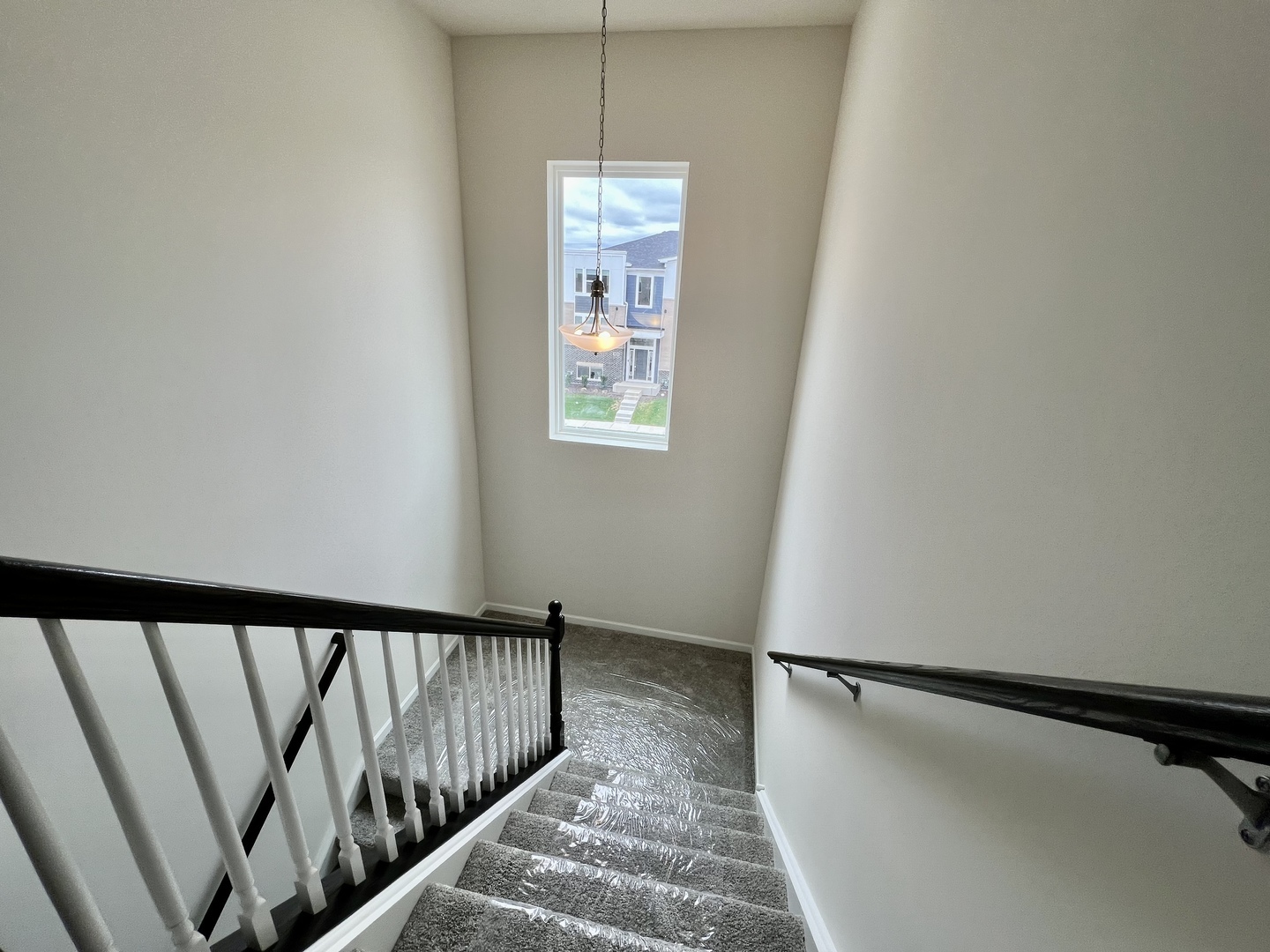 29W708 Cambridge Street, Warrenville, IL 60555