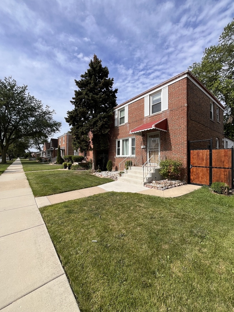 5238 S Hamlin Avenue, Chicago, IL 60632