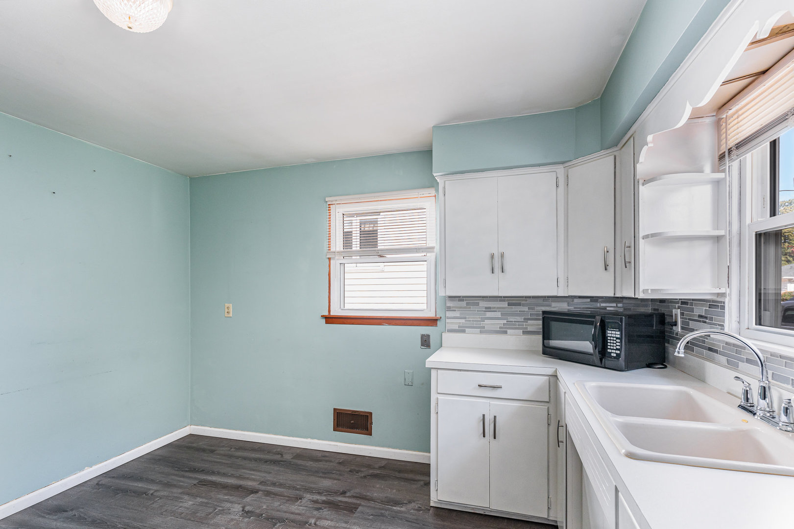 1109 Taylor Street, Joliet, IL 60435