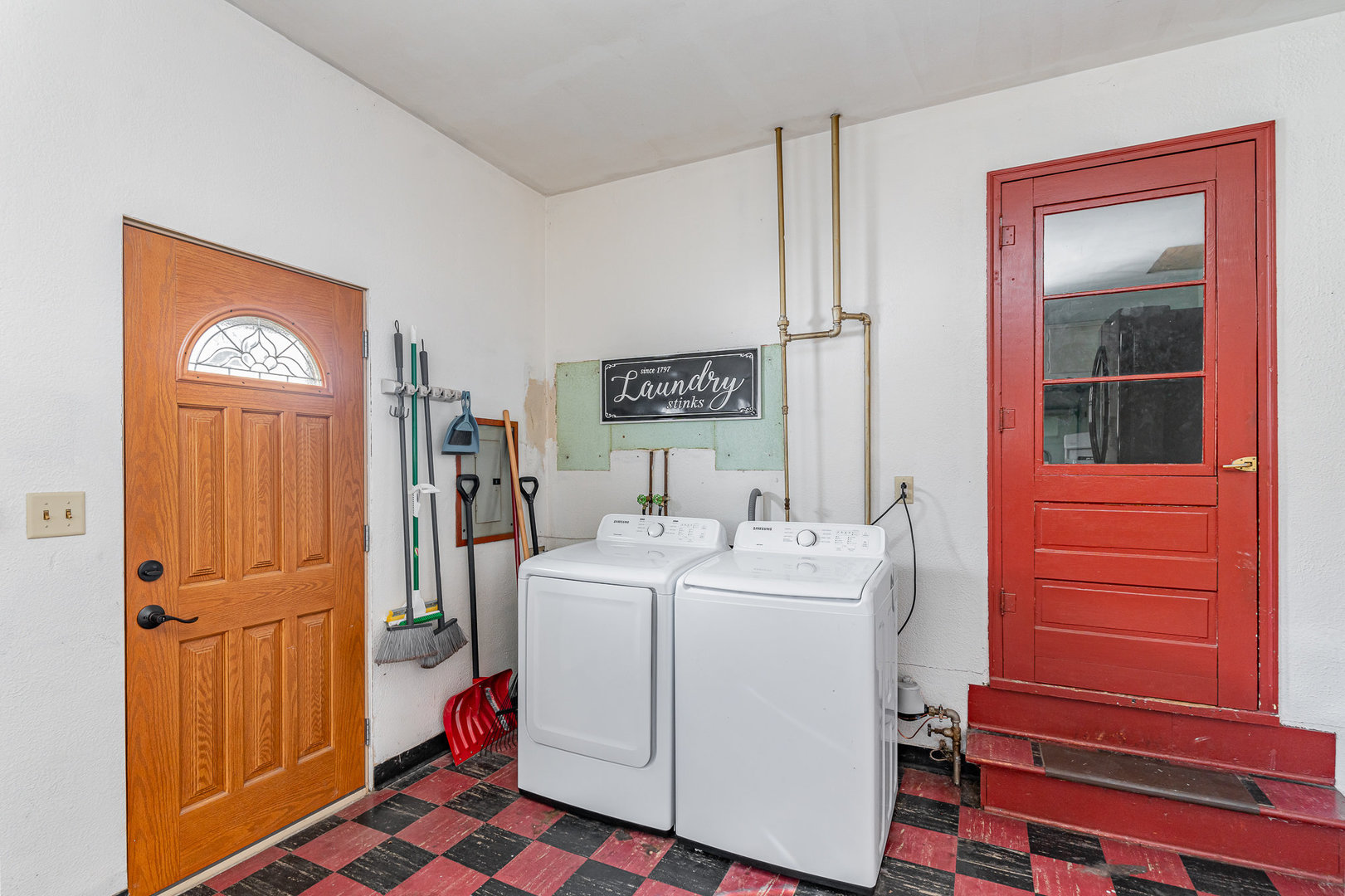 1109 Taylor Street, Joliet, IL 60435