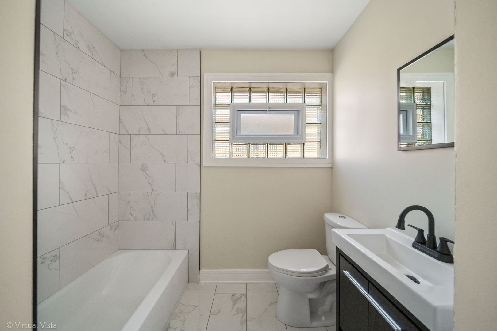 12558 S Stewart Avenue, Chicago, IL 60628