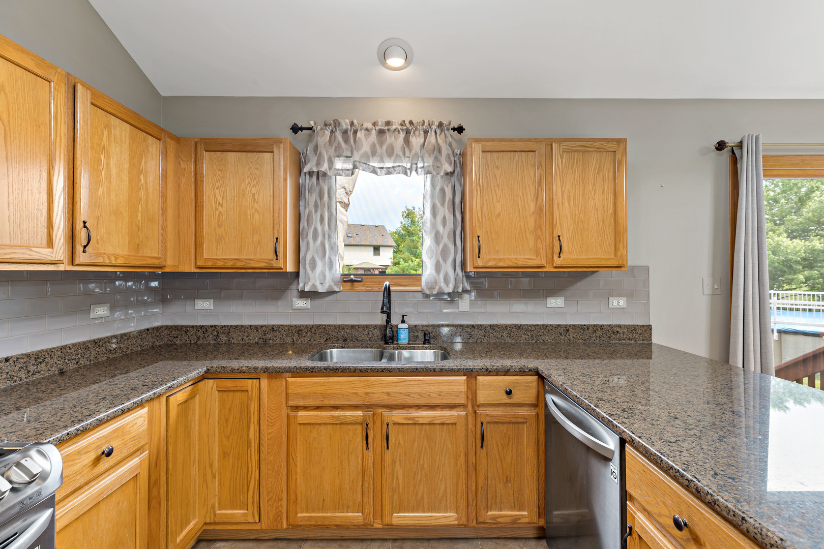 2807 Southwind Drive, New Lenox, IL 60451
