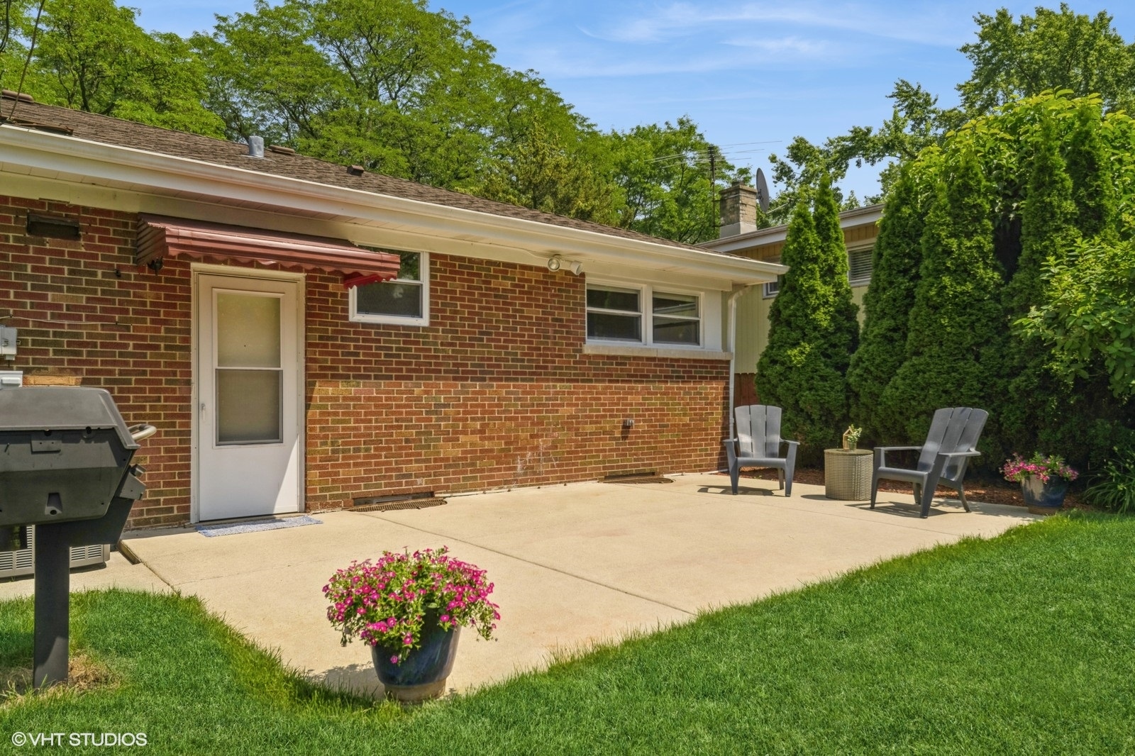 904 S Tower Drive, Mount Prospect, IL 60056