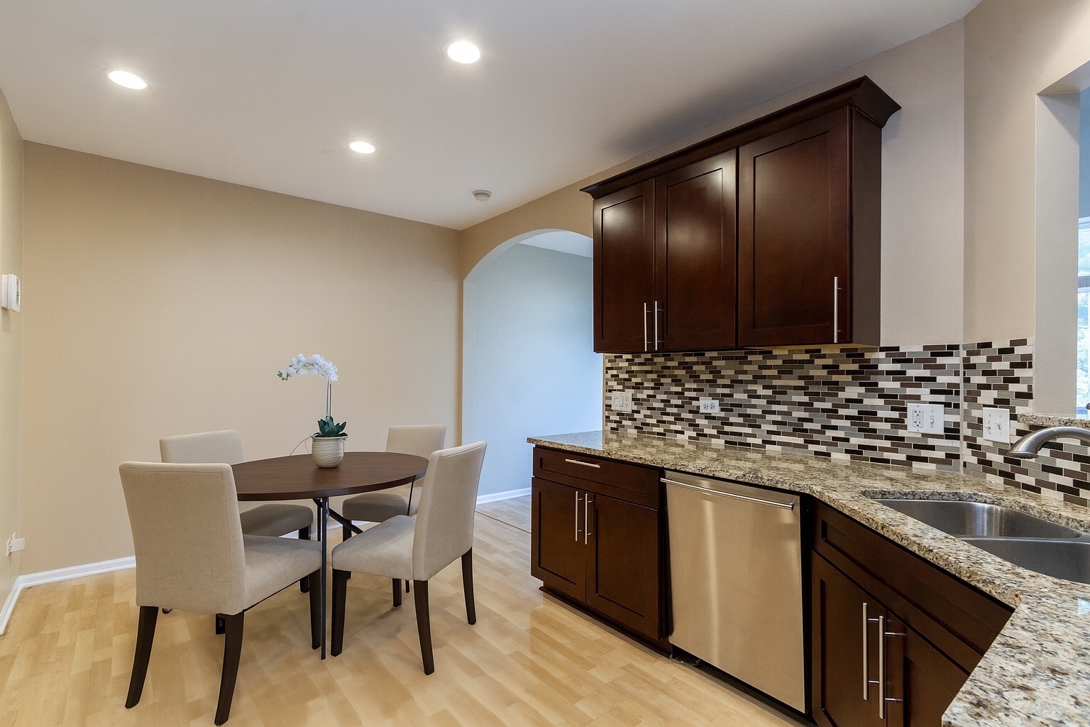 357 Lucille Lane, Schaumburg, IL 60194