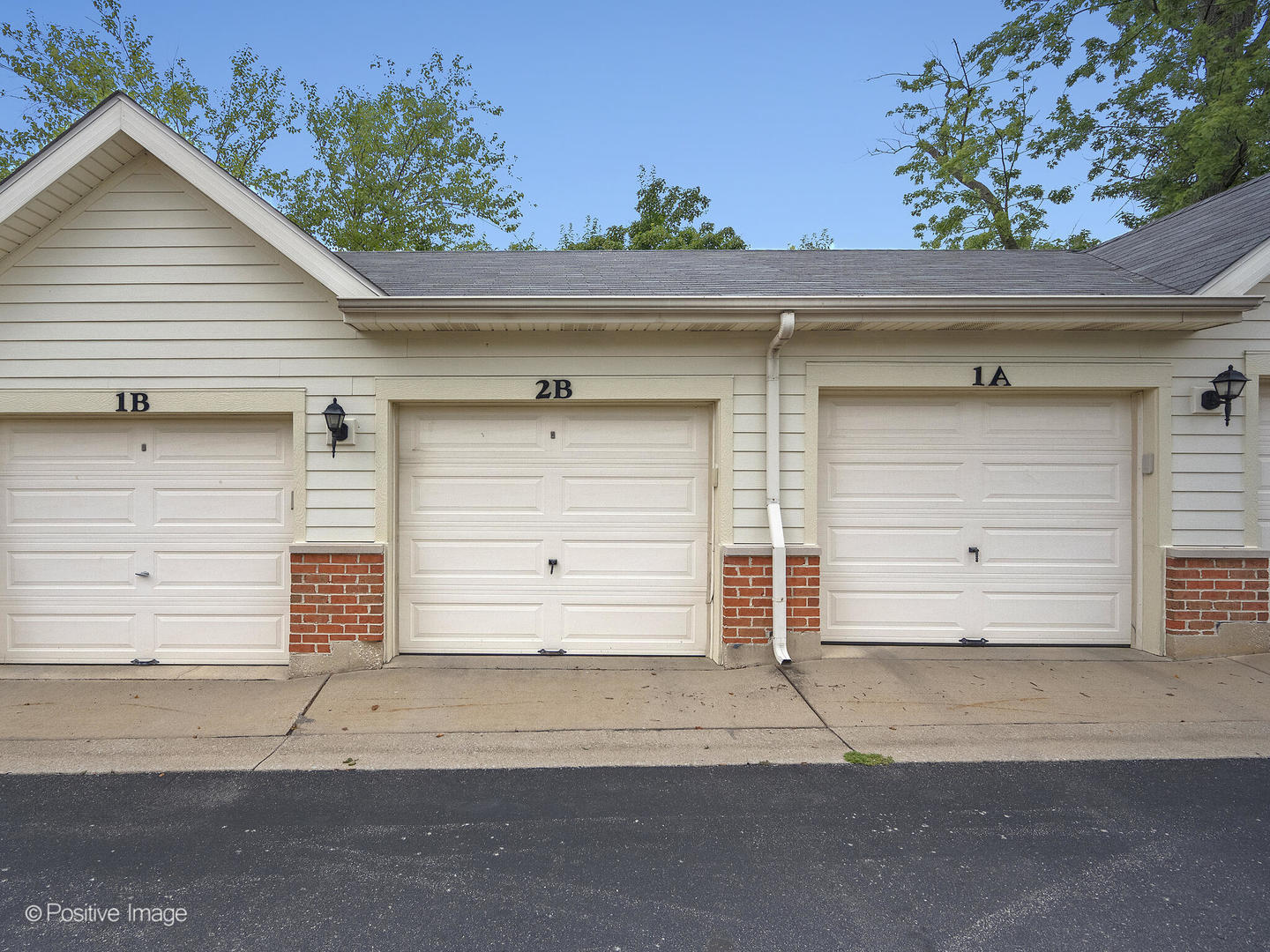 1032 Swift Road #2B, Glen Ellyn, IL 60137