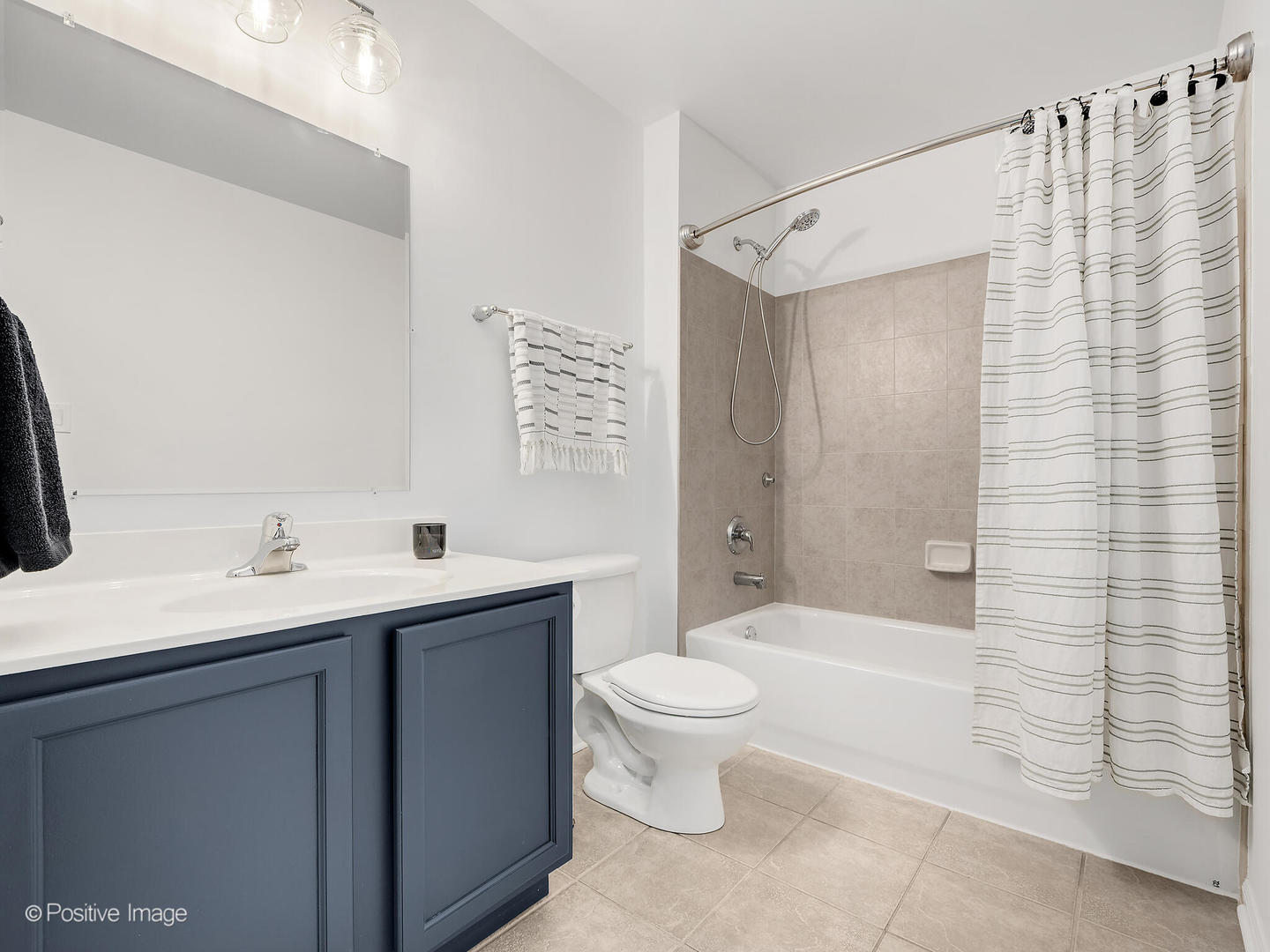 1032 Swift Road #2B, Glen Ellyn, IL 60137