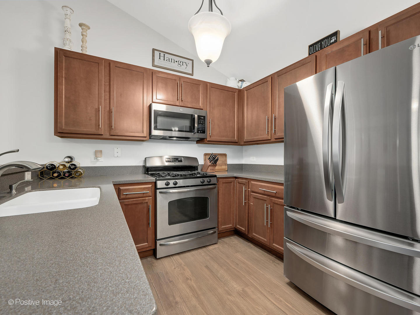 1032 Swift Road #2B, Glen Ellyn, IL 60137