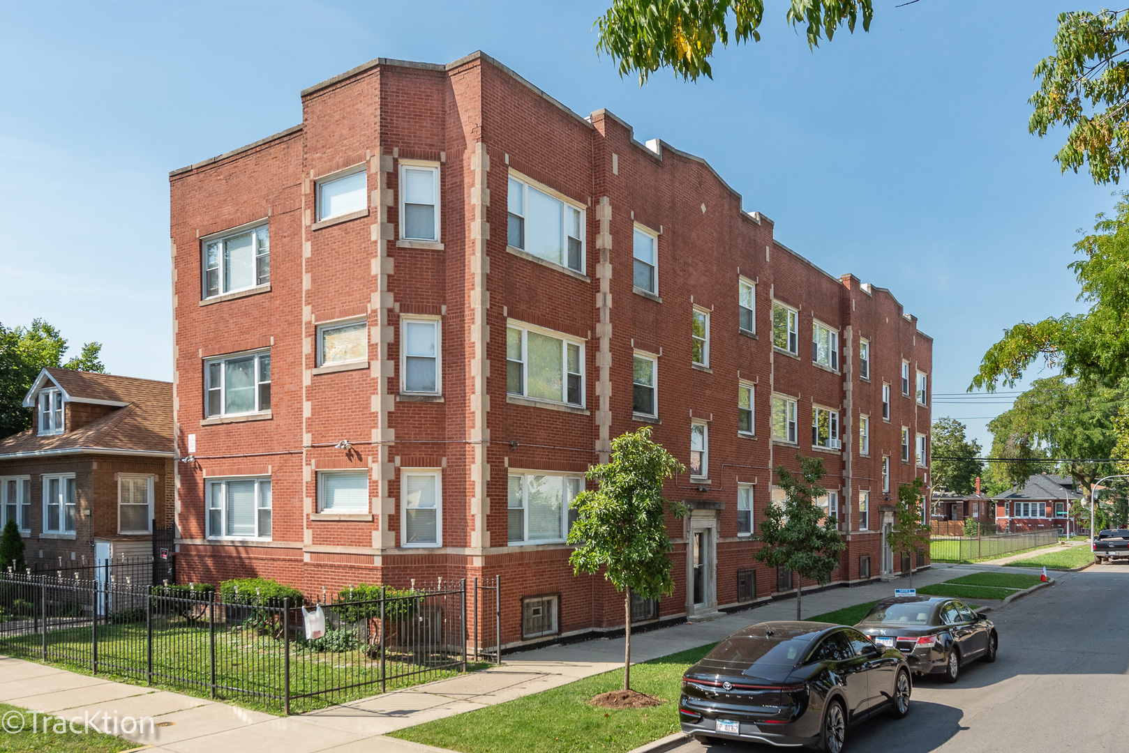 4107 W Iowa Street #6, Chicago, IL 60651
