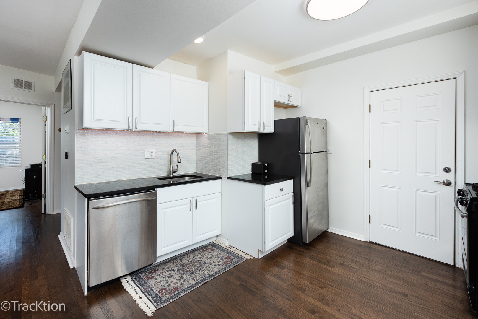 4107 W Iowa Street #6, Chicago, IL 60651