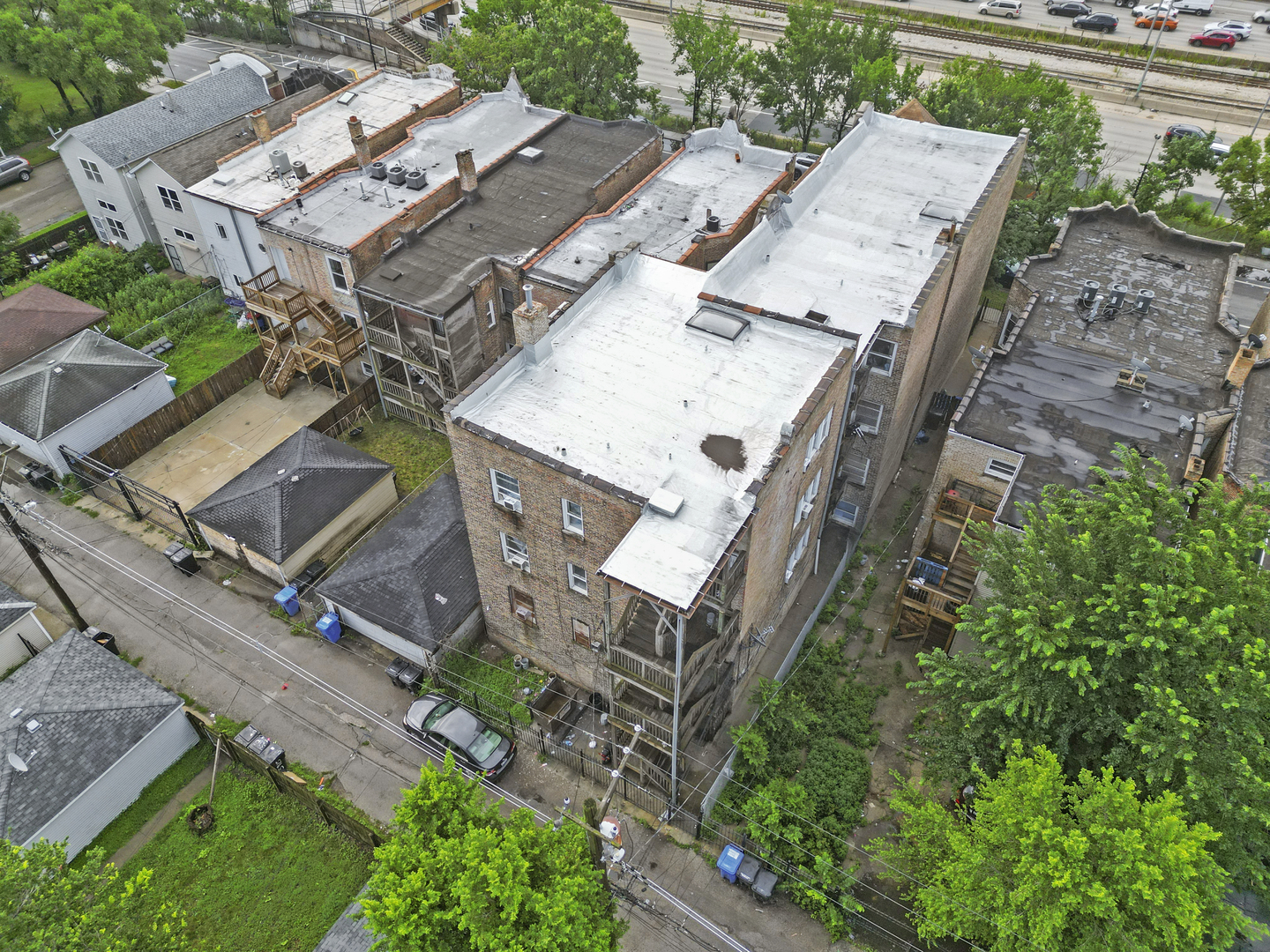 3916 W Congress Parkway, Chicago, IL 60624