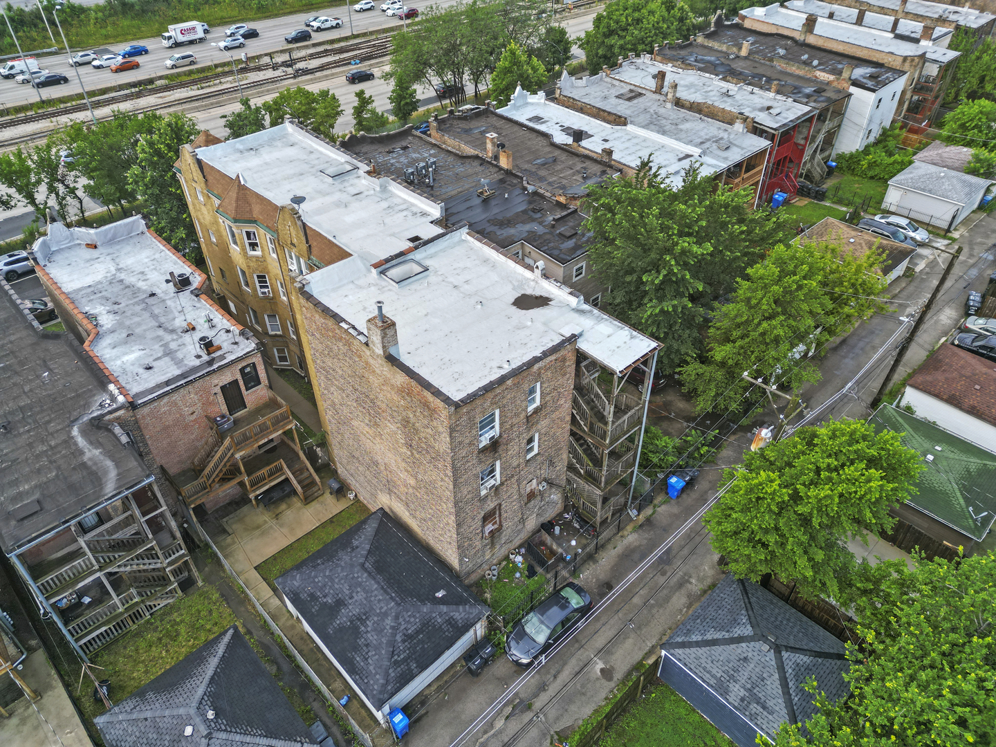 3916 W Congress Parkway, Chicago, IL 60624