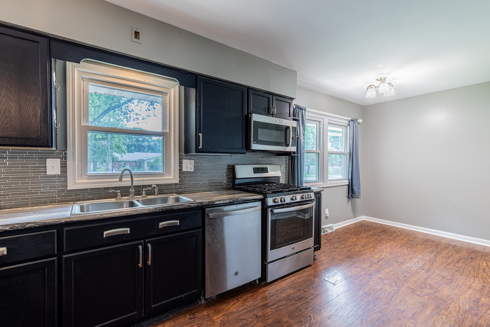 1009 S Park Avenue, Mendota, IL 61342