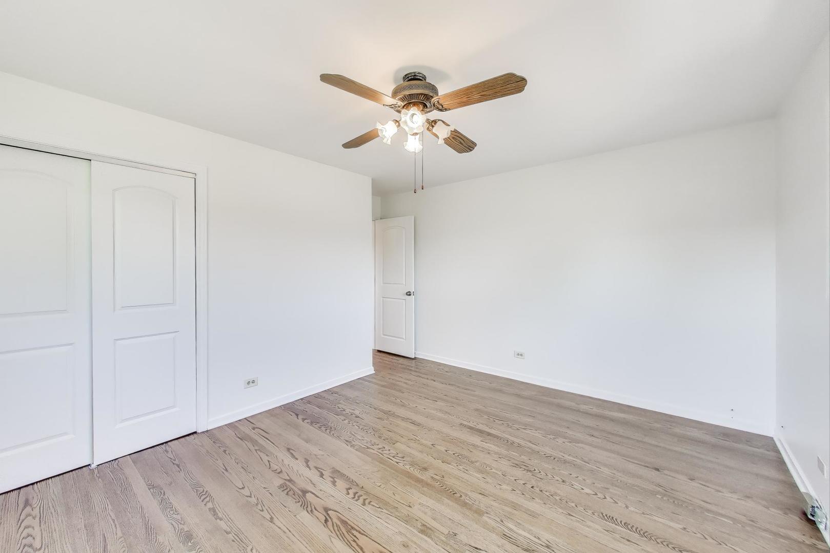 8915 N Odell Avenue, Morton Grove, IL 60053