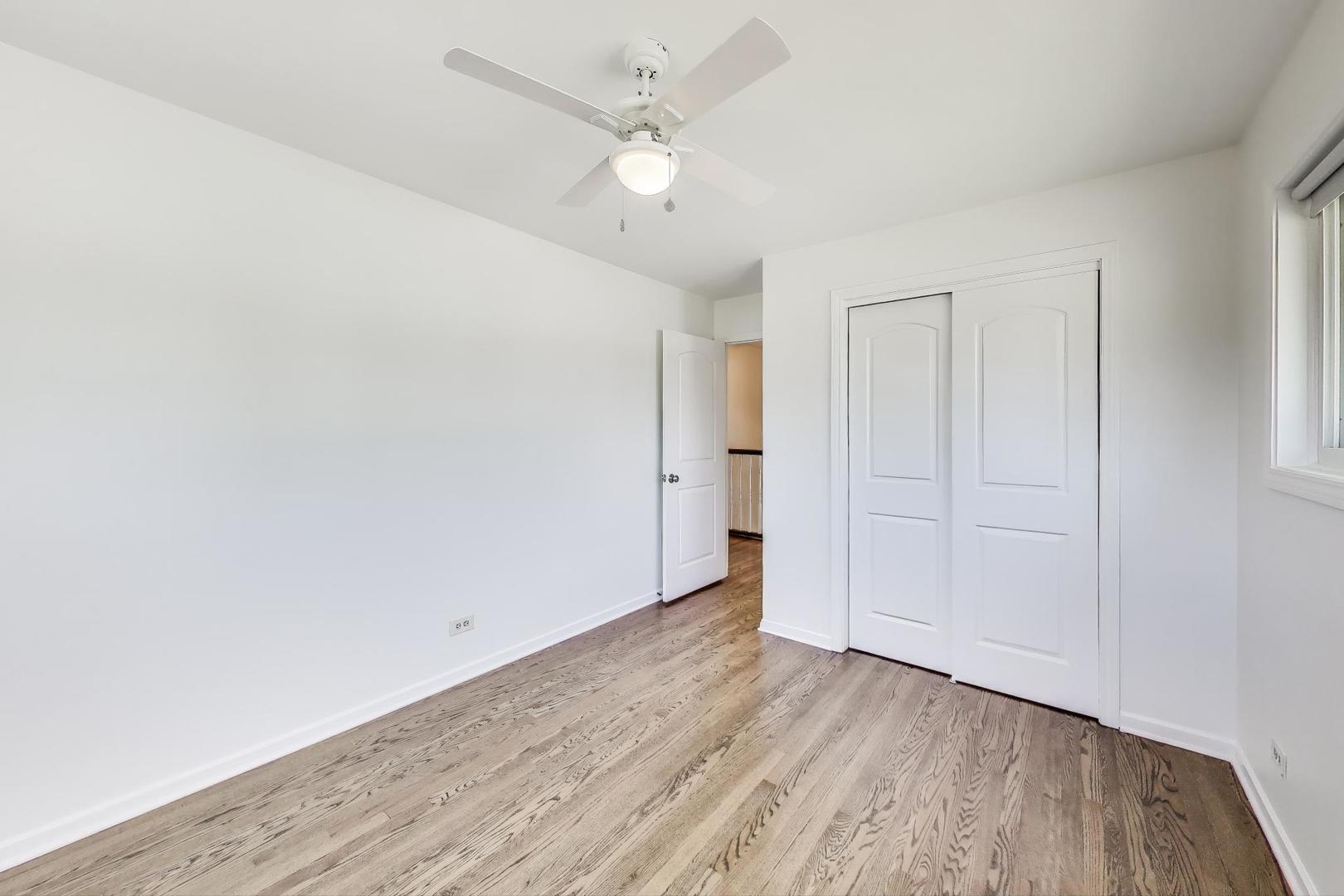 8915 N Odell Avenue, Morton Grove, IL 60053