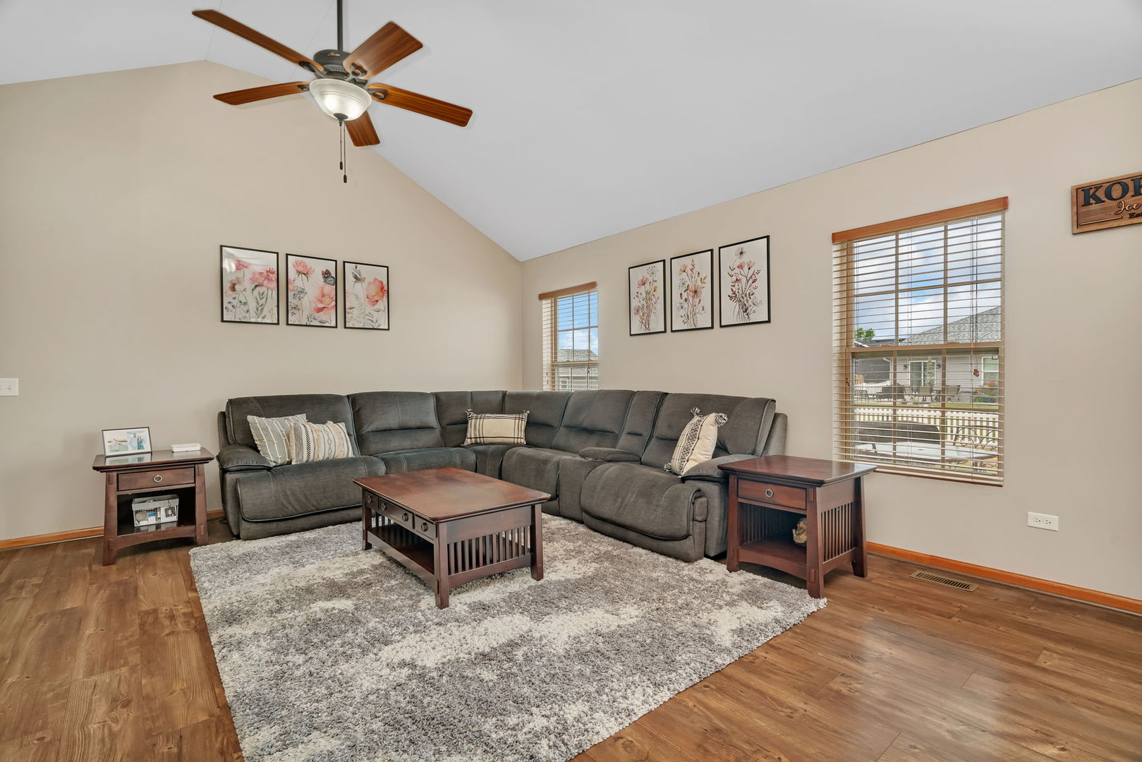 325 Enrietta Drive, Coal City, IL 60416