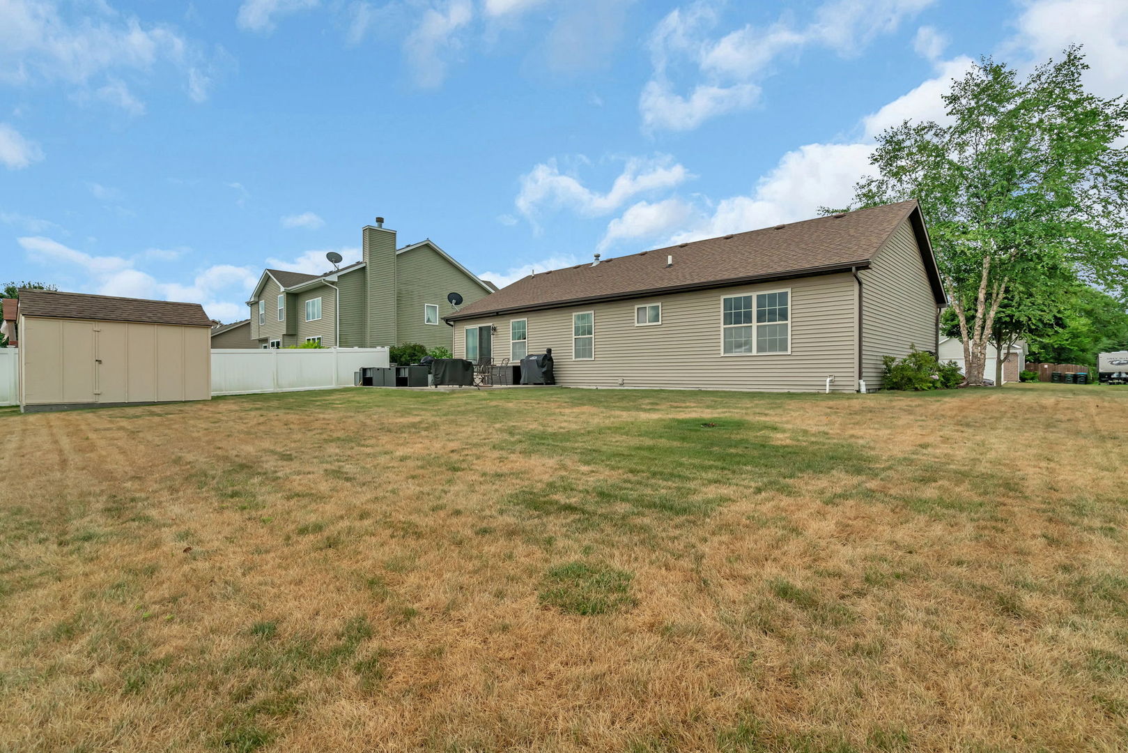 325 Enrietta Drive, Coal City, IL 60416