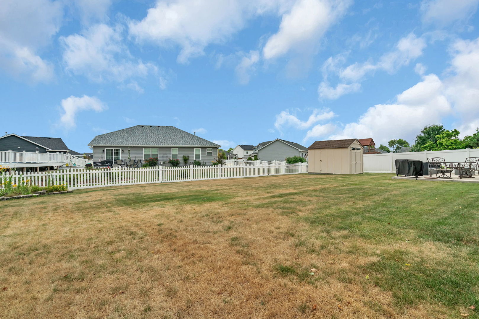 325 Enrietta Drive, Coal City, IL 60416