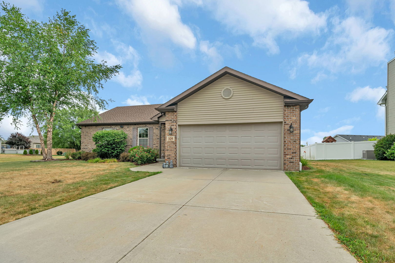 325 Enrietta Drive, Coal City, IL 60416