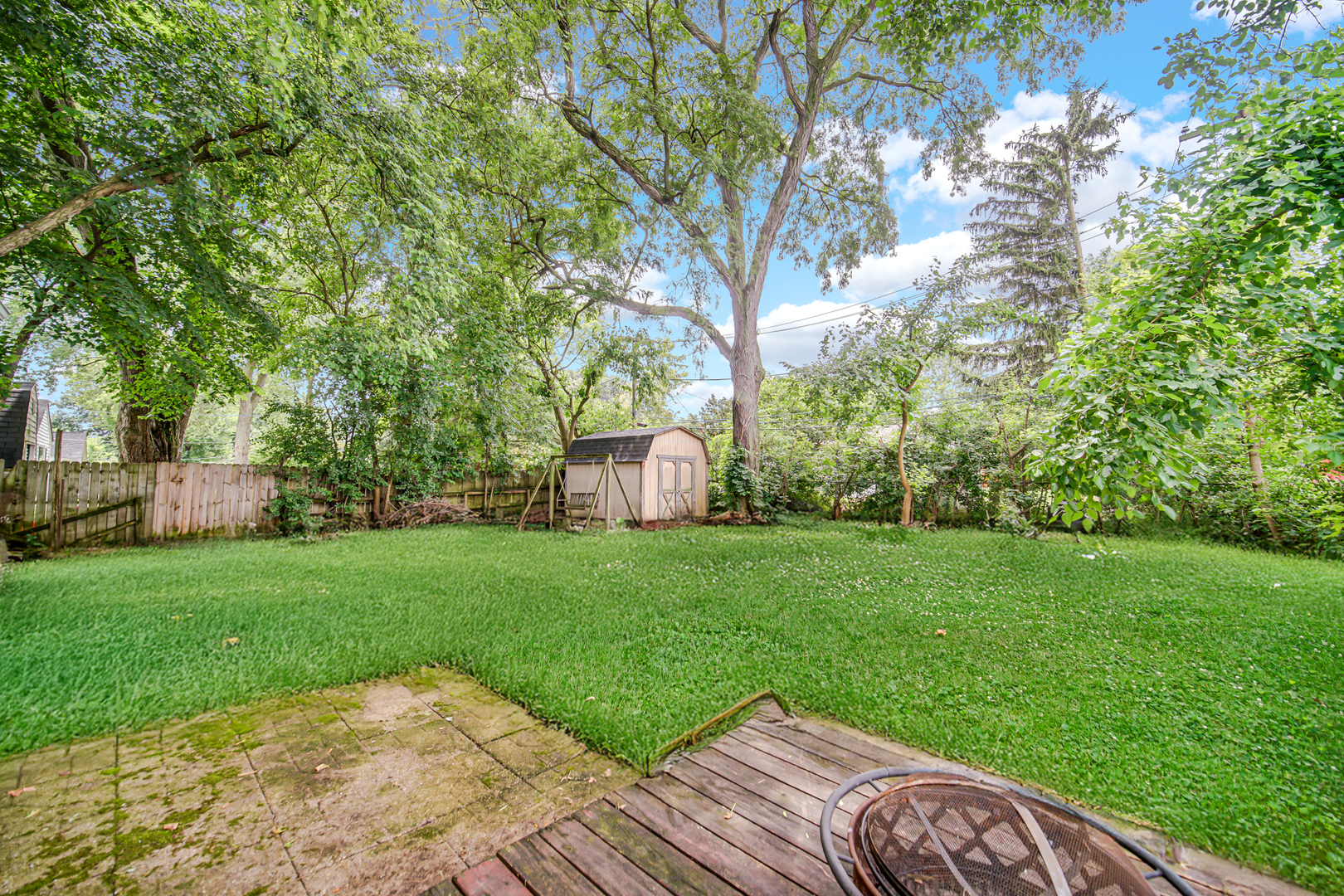 234 N Knollwood Drive, Wheaton, IL 60187