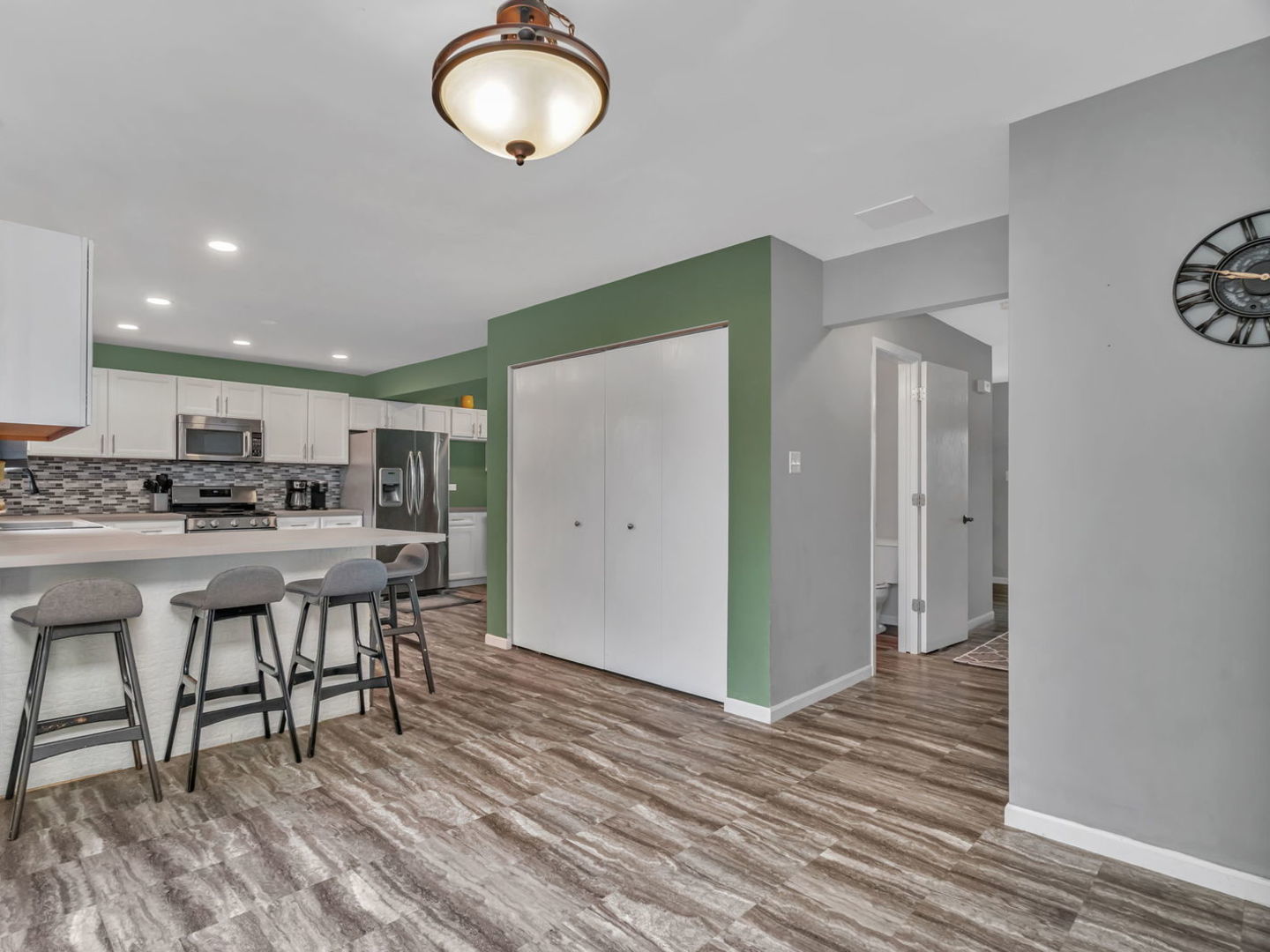 26330 W Bayberry Court, Channahon, IL 60410