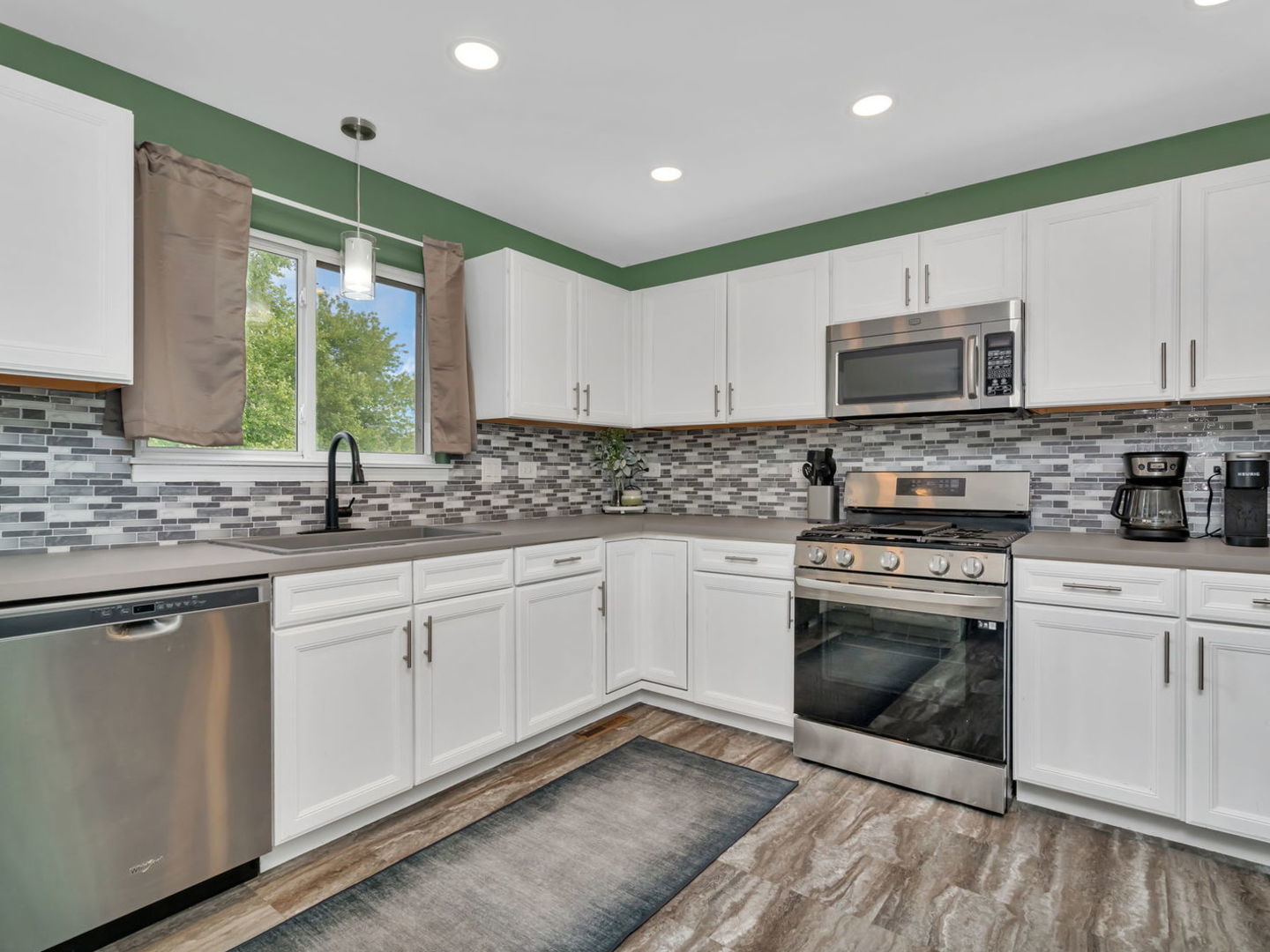 26330 W Bayberry Court, Channahon, IL 60410