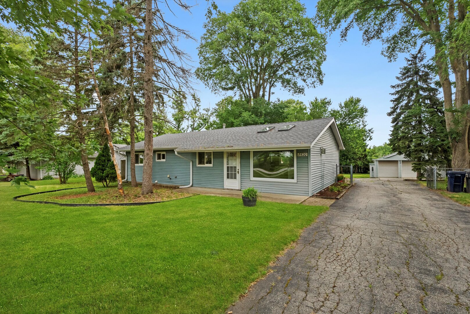 8620 W 170th Street, Orland Park, IL 60462