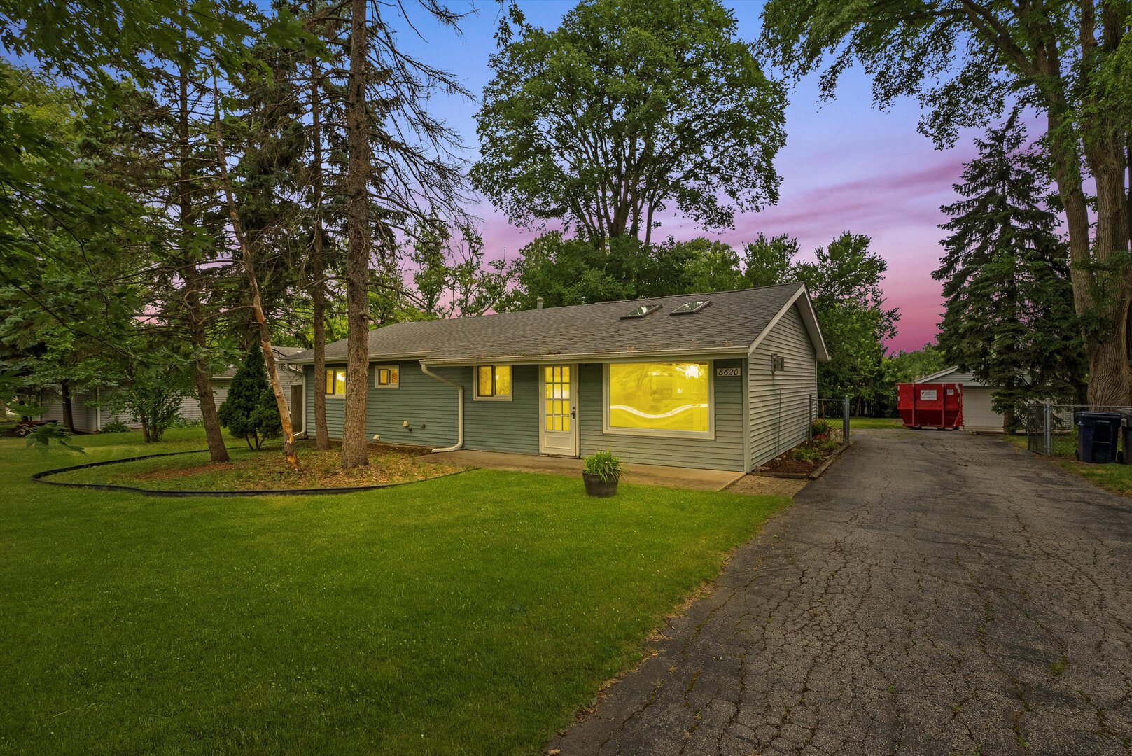 8620 W 170th Place, Orland Park, IL 60462