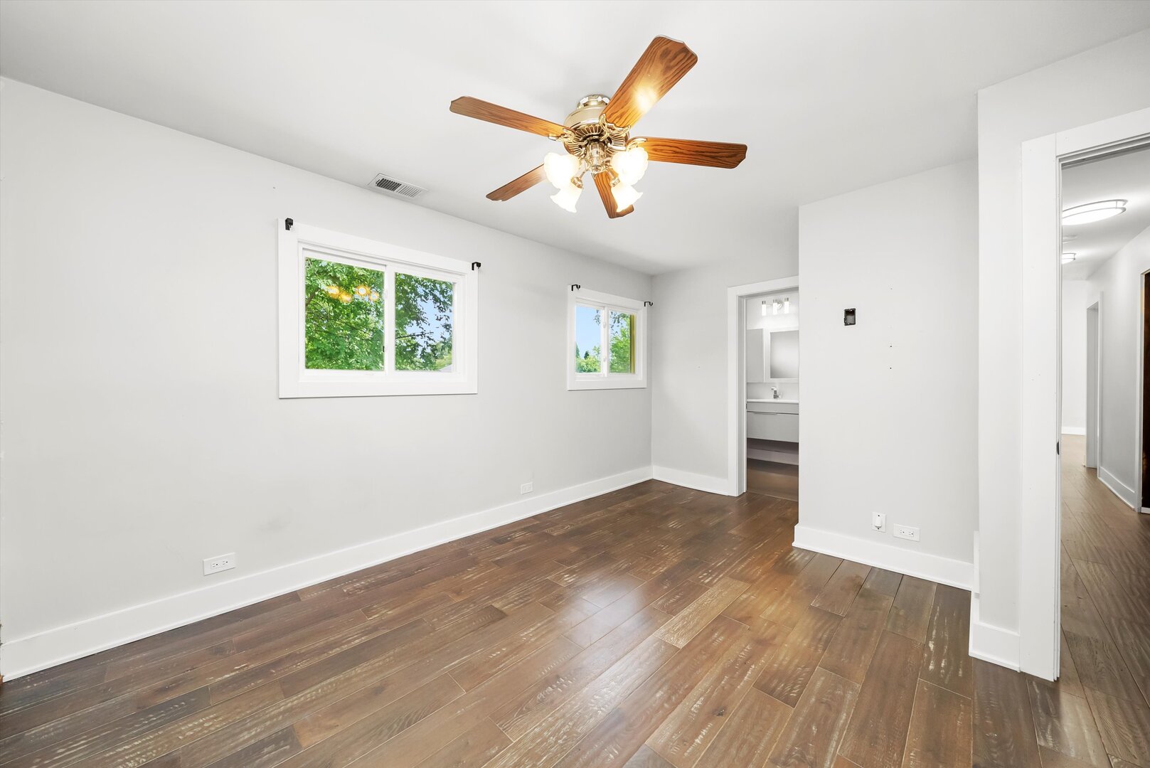 8620 W 170th Place, Orland Park, IL 60462