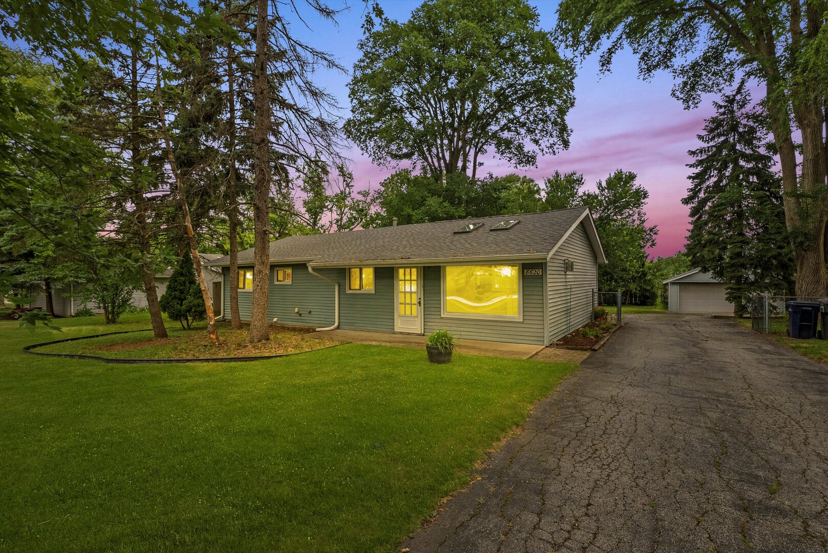 8620 W 170th Street, Orland Park, IL 60462