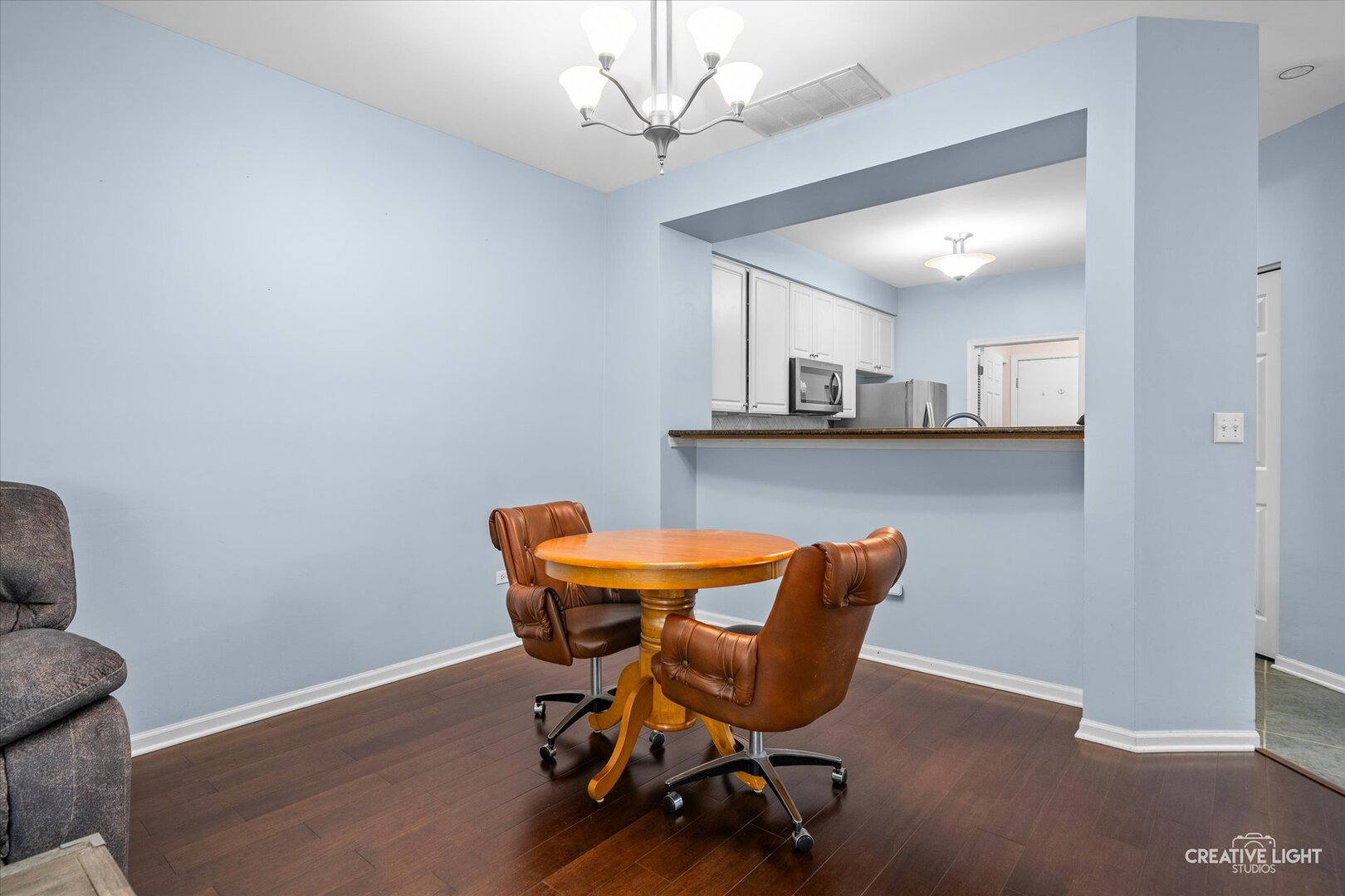 2973 Kentshire Circle #2973, Naperville, IL 60564