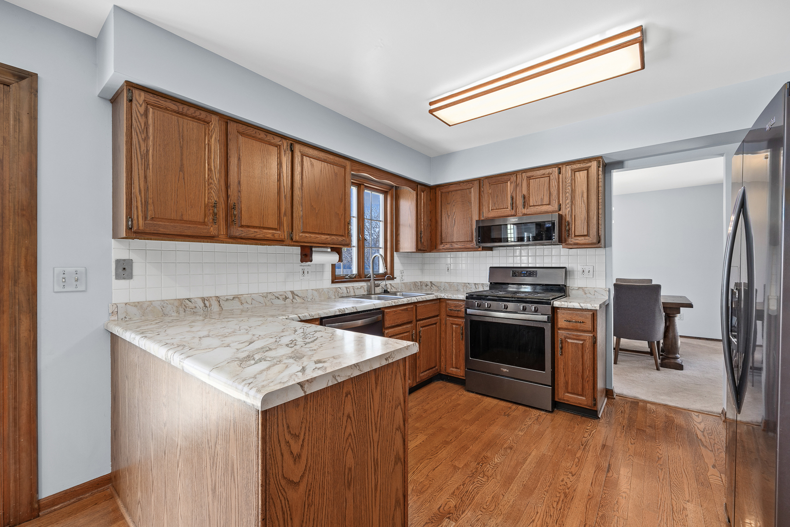 1121 Independence Avenue, St. Charles, IL 60174