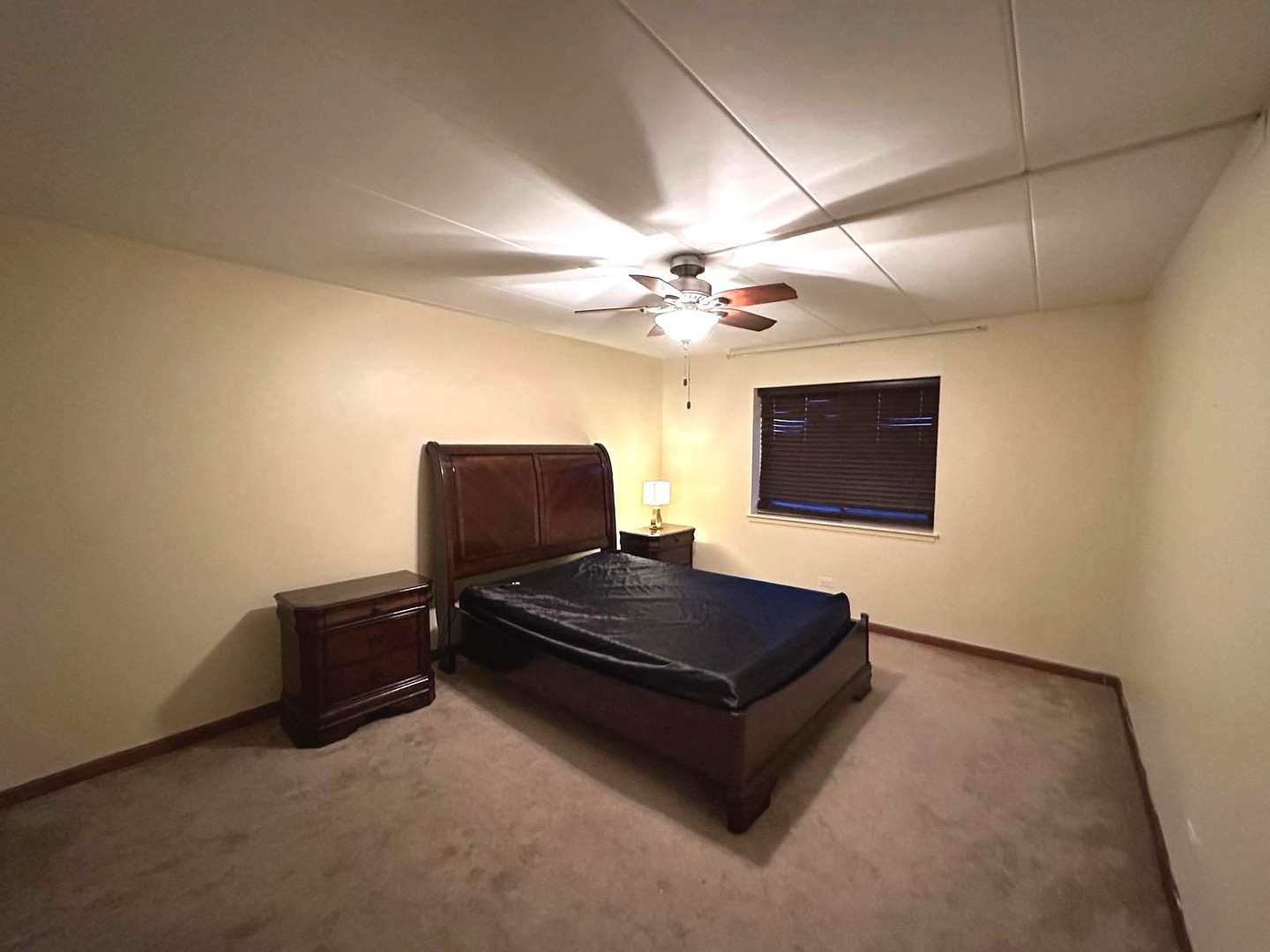 300 Roselle Road #419, Schaumburg, IL 60193