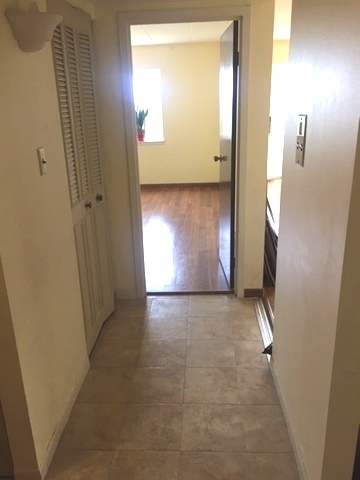300 Roselle Road #419, Schaumburg, IL 60193