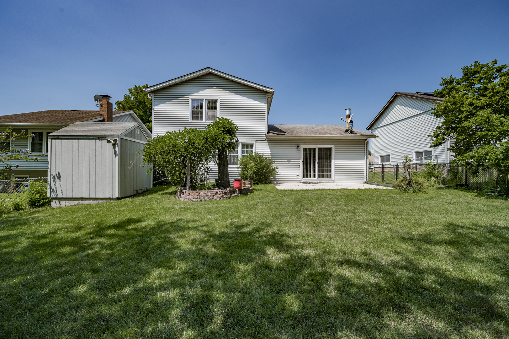 989 Tioga Court, Carol Stream, IL 60188