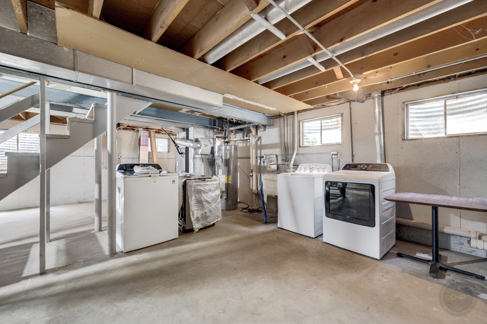 989 Tioga Court, Carol Stream, IL 60188