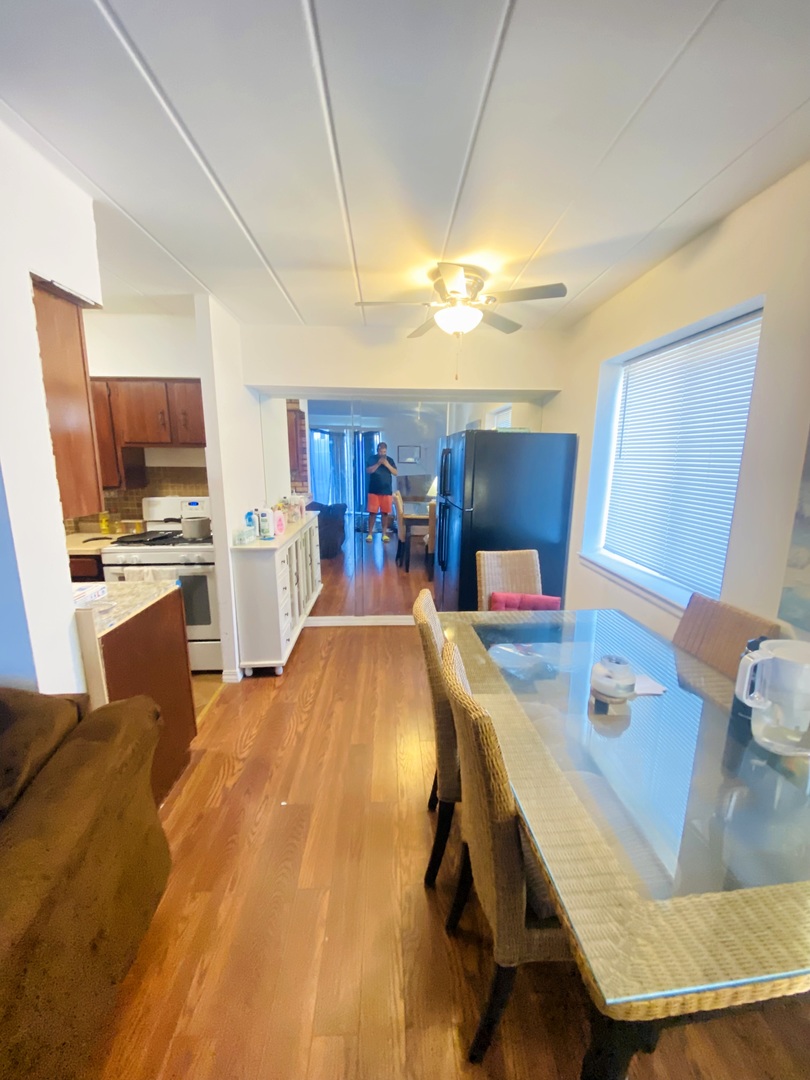 300 S Roselle Road #116, Schaumburg, IL 60193