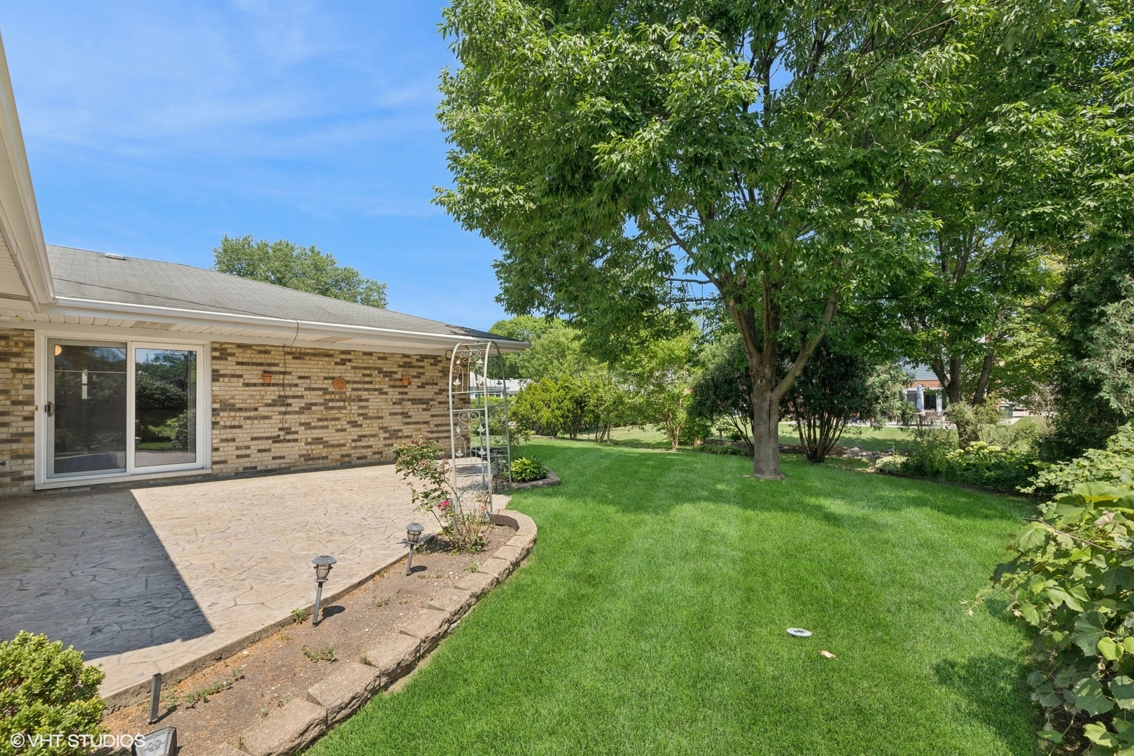 2519 N Dryden Place, Arlington Heights, IL 60004
