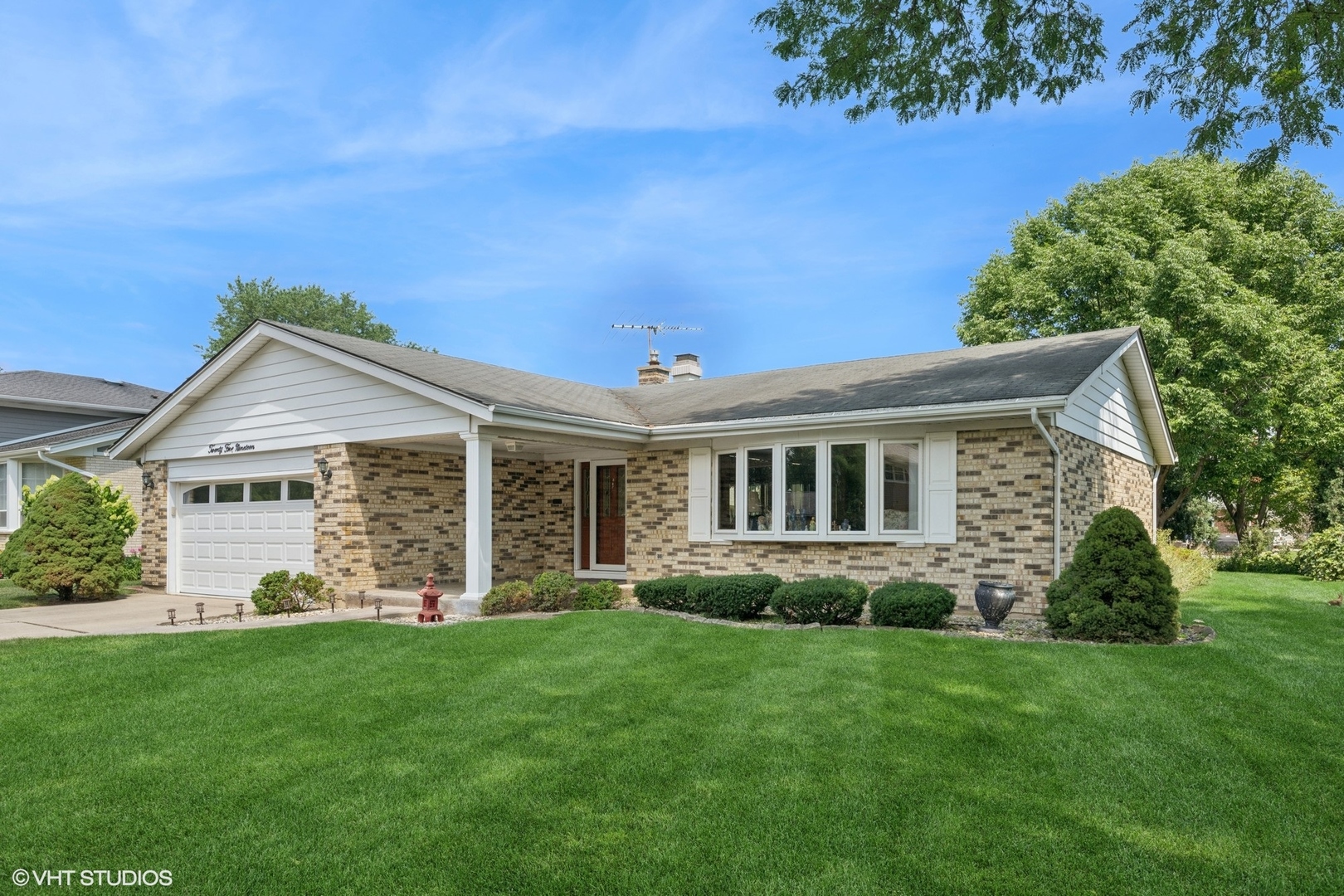 2519 N Dryden Place, Arlington Heights, IL 60004