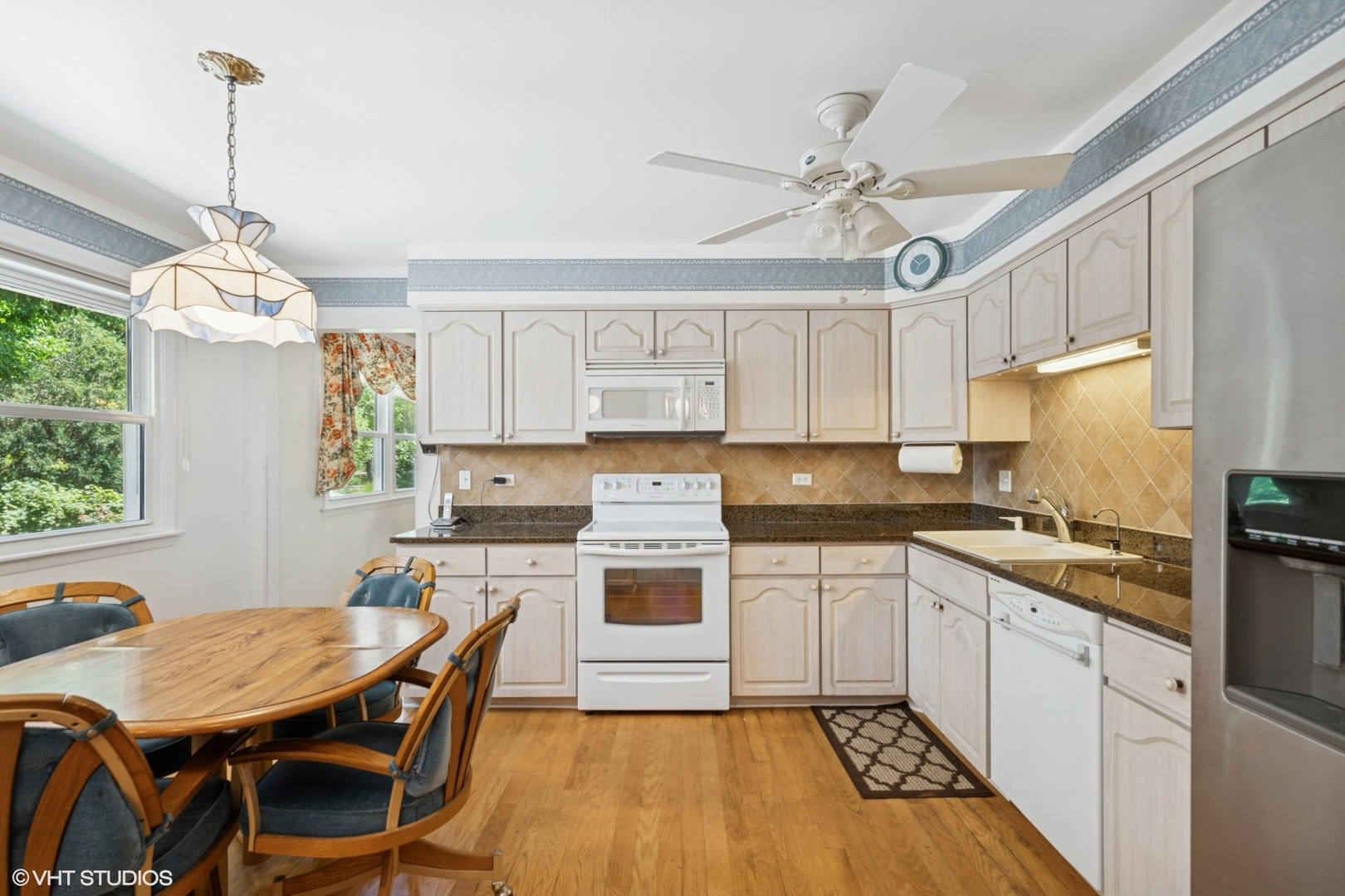 2519 N Dryden Place, Arlington Heights, IL 60004