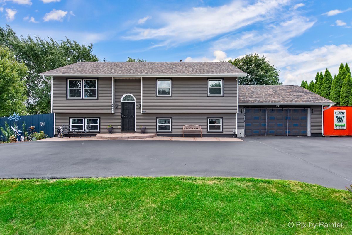 McHenry, IL 60050