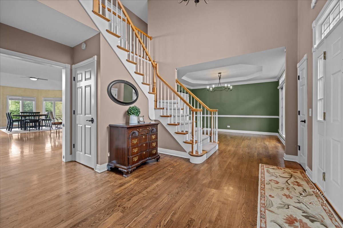 6N583 Promontory Court, St. Charles, IL 60175