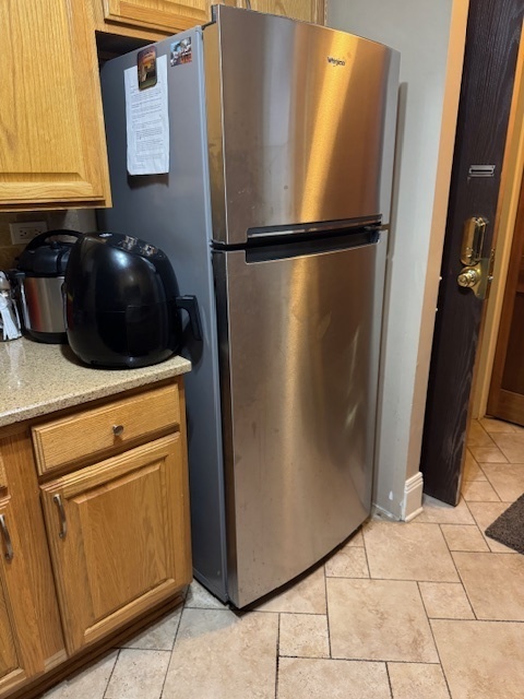 300 S Roselle Road #207, Schaumburg, IL 60193
