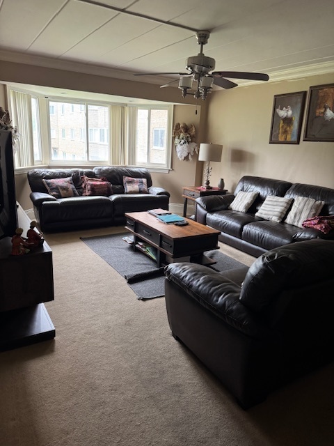 300 S Roselle Road #207, Schaumburg, IL 60193