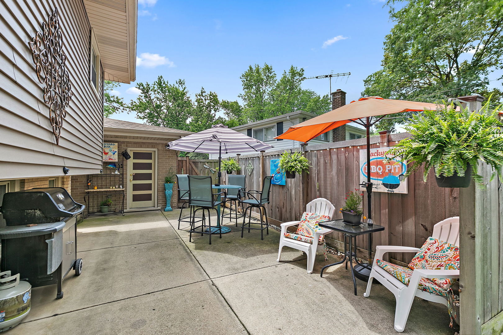 222 Dulles Road, Des Plaines, IL 60016