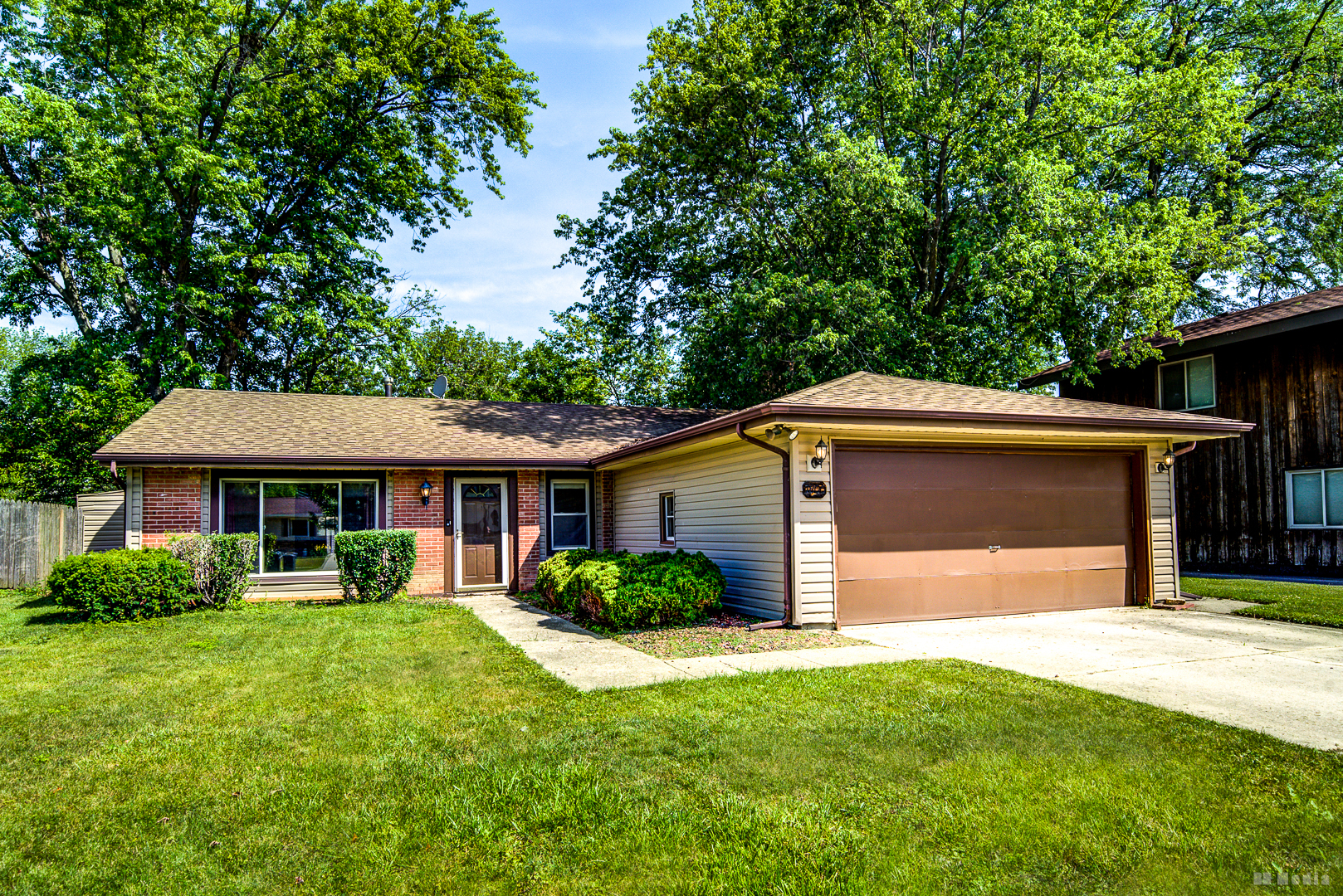 7800 W Kingston Drive, Frankfort, IL 60423