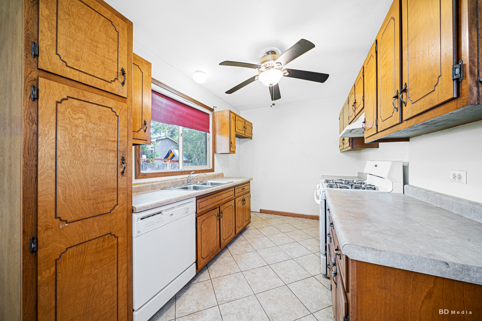 7800 W Kingston Drive, Frankfort, IL 60423